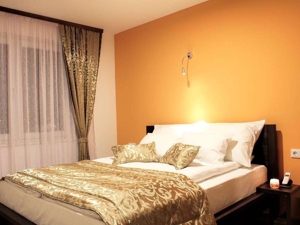Hotel Dubai Plandiste Εξωτερικό φωτογραφία