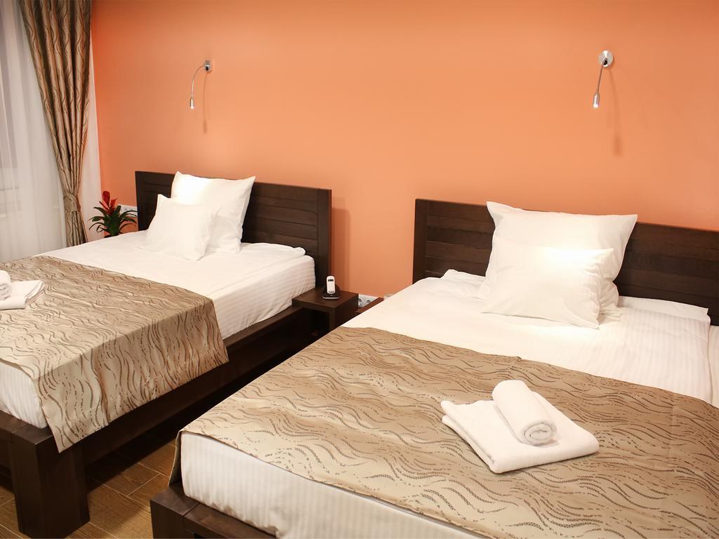 Hotel Dubai Plandiste Εξωτερικό φωτογραφία
