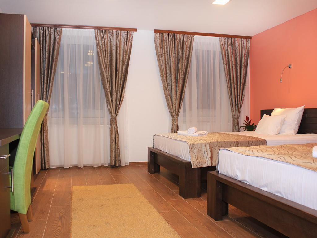 Hotel Dubai Plandiste Εξωτερικό φωτογραφία