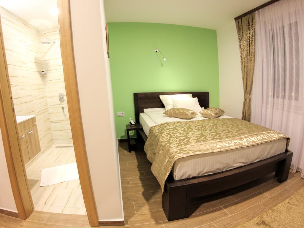 Hotel Dubai Plandiste Εξωτερικό φωτογραφία