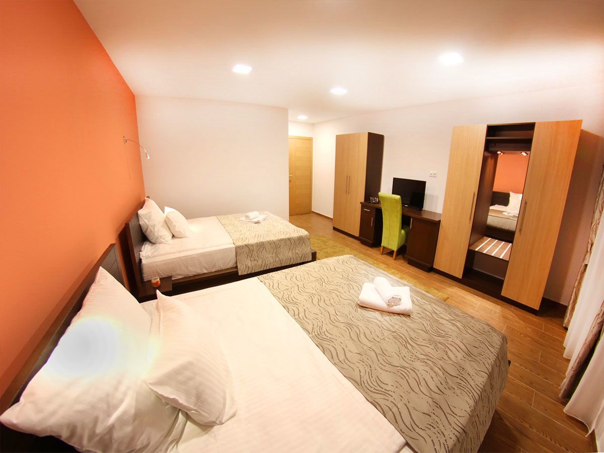 Hotel Dubai Plandiste Εξωτερικό φωτογραφία