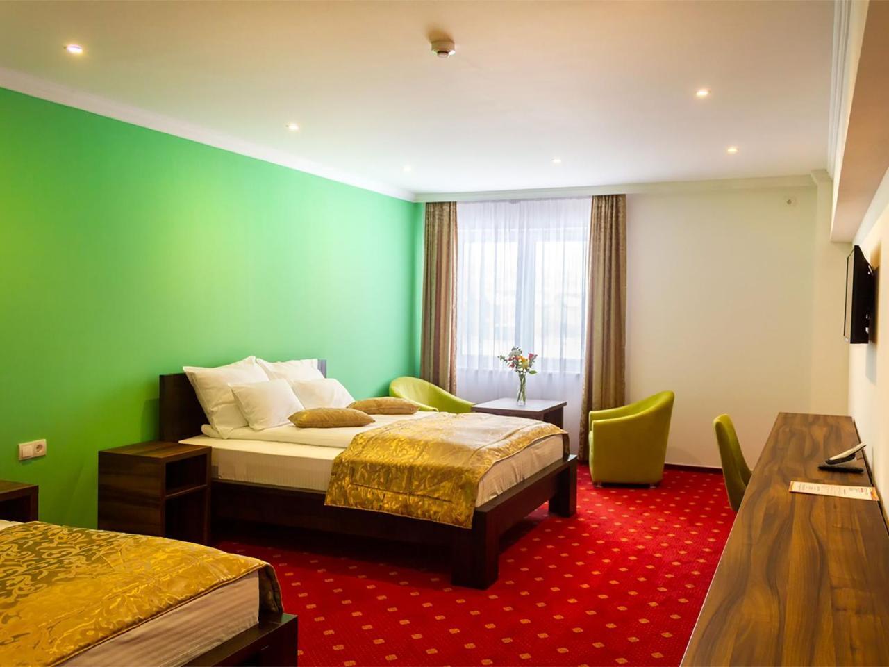 Hotel Dubai Plandiste Εξωτερικό φωτογραφία